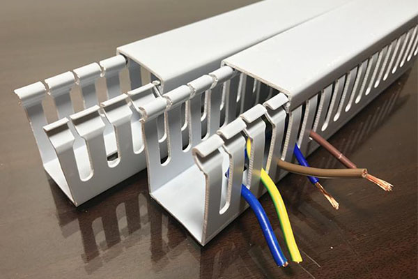 pvc塑料线槽生产厂家.jpg