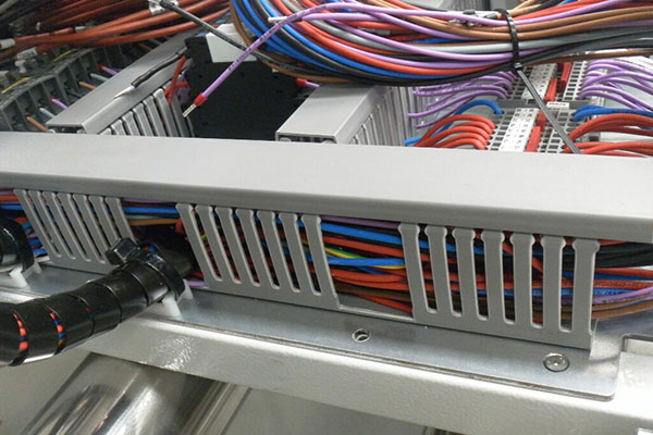 pvc行线槽生产厂家.jpg pvc行线槽生产厂家.jpg